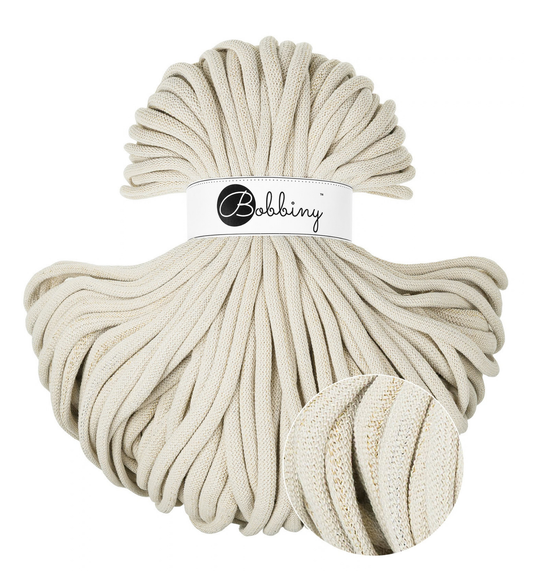 Bobbiny Jumbo 9 mm Flechtkordel in der Sonderfarbe Shiny Cashmere Beige.