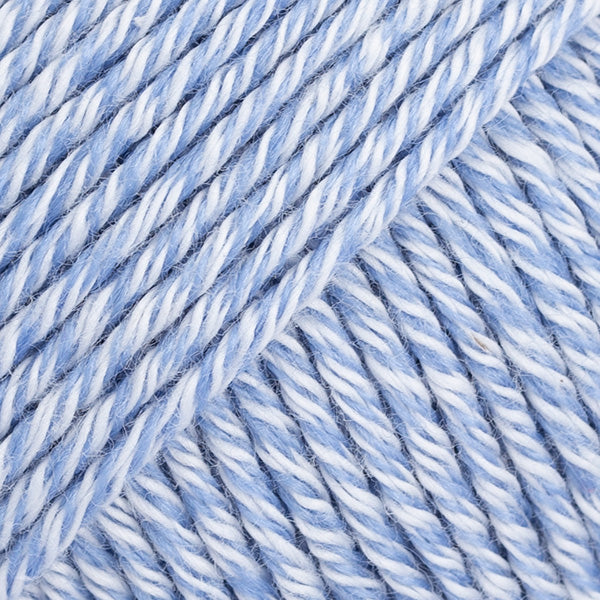 Detailaufnahme von der Wolle DROPS Cotton Merino in der Farbe 30 meerglas.