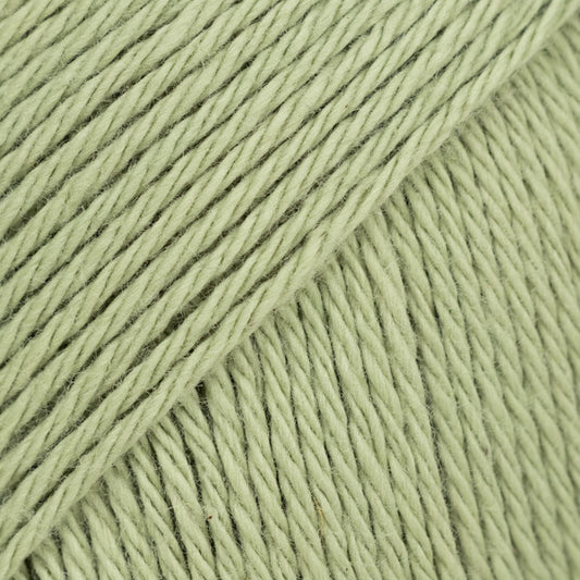 Detailaufnahme von der Wolle DROPS Magic in der Farbe 31 wildkräuter.