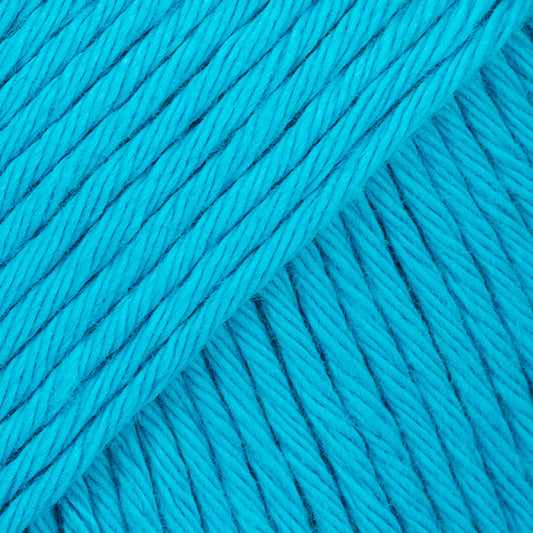 Detailaufnahme von der Wolle DROPS Paris in der Farbe 10 türkis.