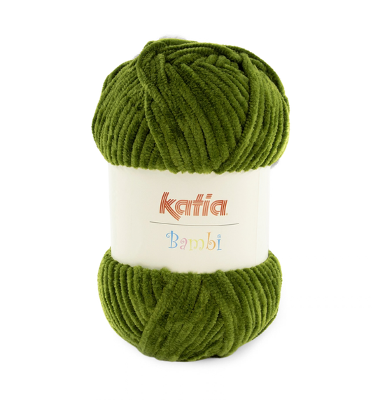 Ein Knäuel Katia Bambi Chenillegarn in der Farbe 331 grün.