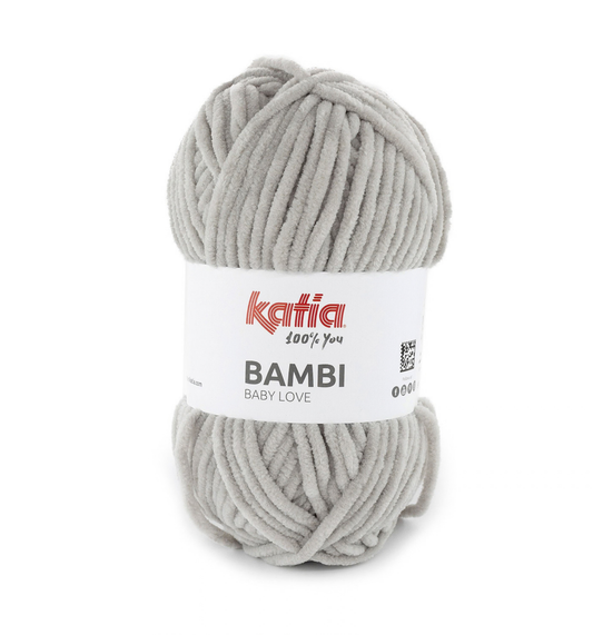 Ein Knäuel Katia Bambi Chenillegarn in der Farbe 344 hellgrau.