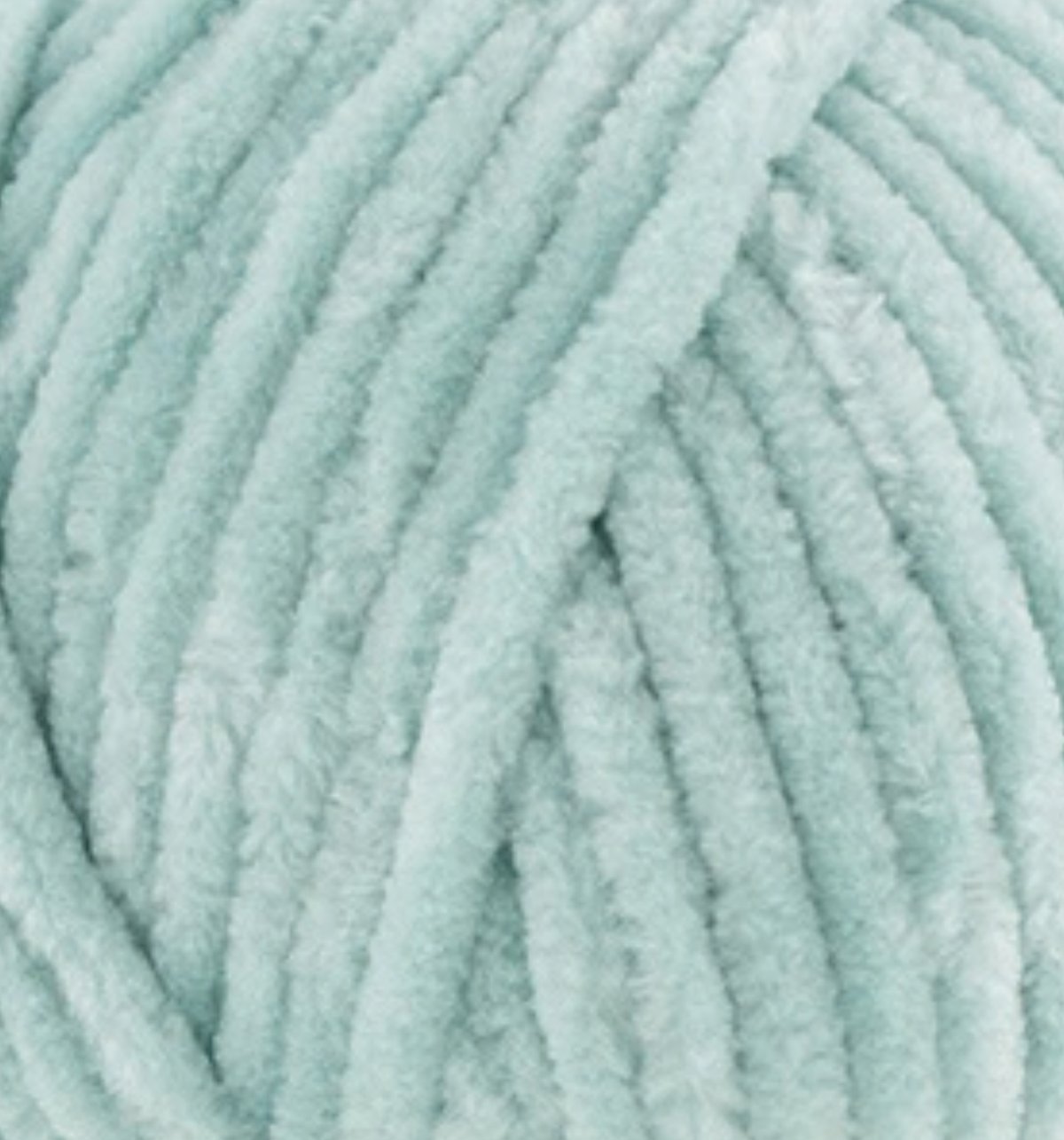 Detailaufnahme des Chenillegarns Katia Bambi in der Farbe 328 aqua.